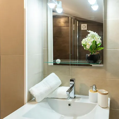 Ana's View, Cozy Apartment, Ac, Sea View & Parking Daire *