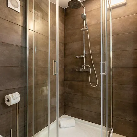 Ana's View, Cozy Apartment, Ac, Sea View & Parking Lägenhet *