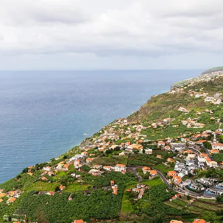 Ana's View, Cozy Apartment, Ac, Sea View & Parking *