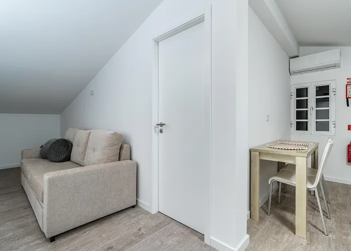 Ana's View, Cozy Apartment, Ac, Sea View & Parking Apartmán