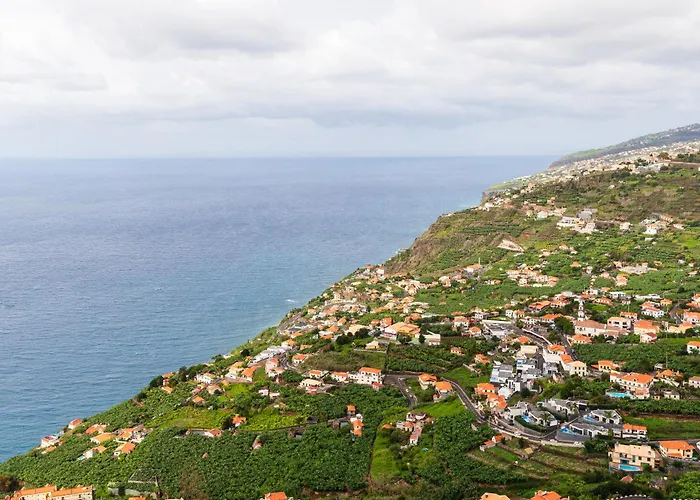 Ana's View, Cozy Apartment, Ac, Sea View & Parking *